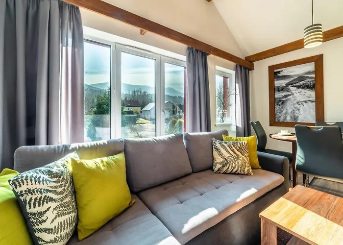 Gorski Zakatek Na Emilii Plater 18c *